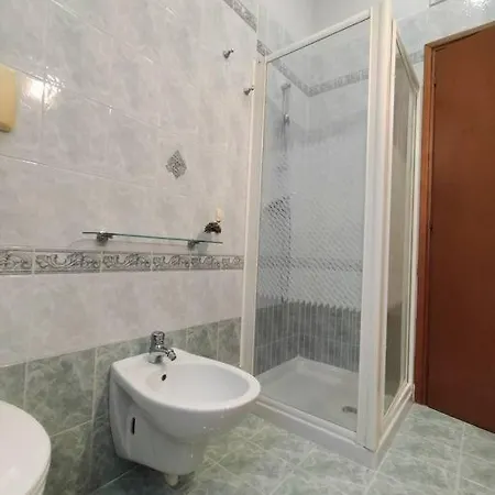 Finestre Verdi Con Parcheggio Apartment
