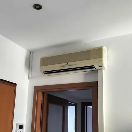 Finestre Verdi Con Parcheggio * 론치데이레기오나리